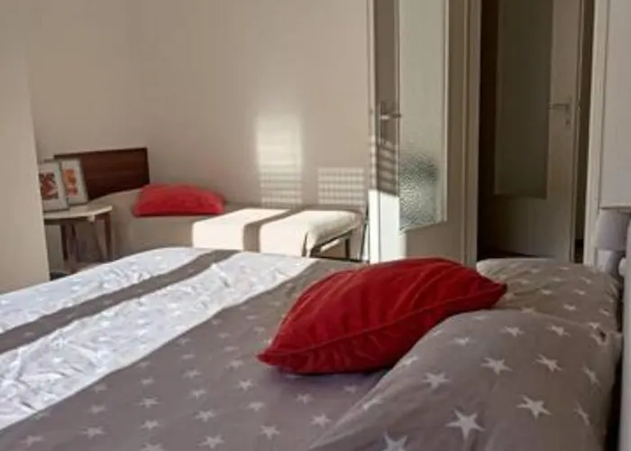 Casa Giulia Comfort, Relax & Private Parking 베르바니아